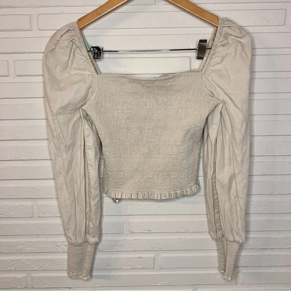 Gianni Bini Neutral Square Neck Smock Long Sleeve Crop Top, Women’s Size Medium